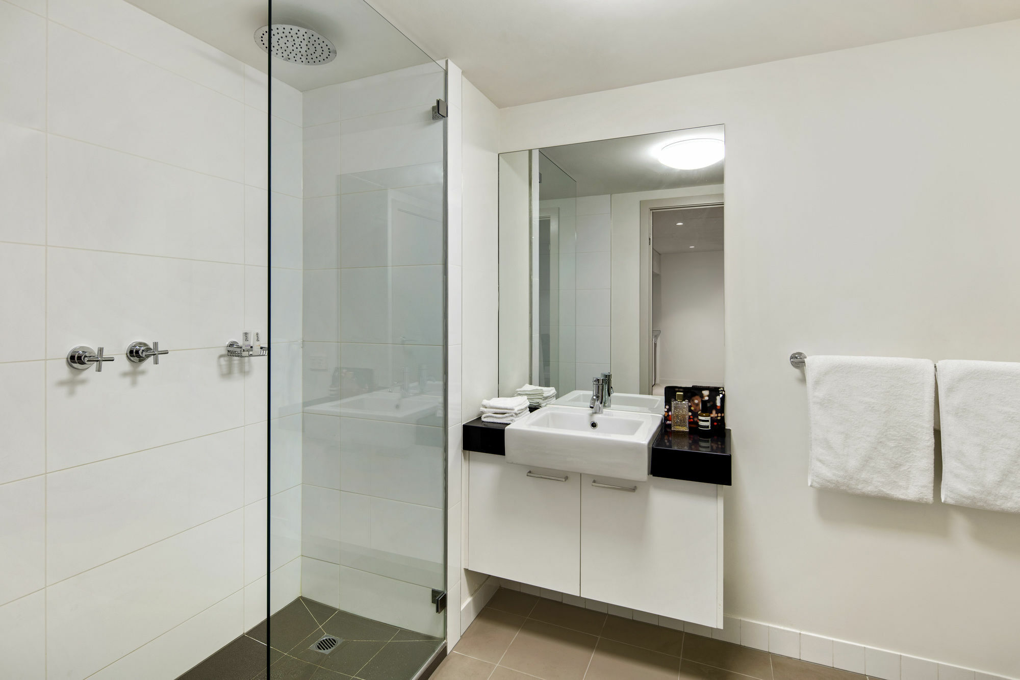 Aparthotel Quest Docklands Melbourne Zewnętrze zdjęcie